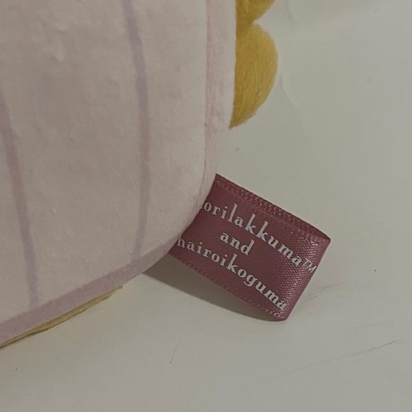 Korilakkuma Chairoikoguma Plush Wall Hanging with Pocket - Picture 2 of 9